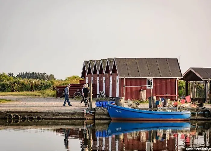 C11027-hemmet-husfold-75